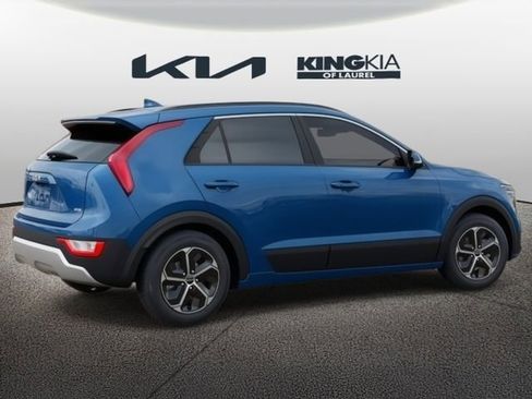 New 2026 Kia Niro EX image 7