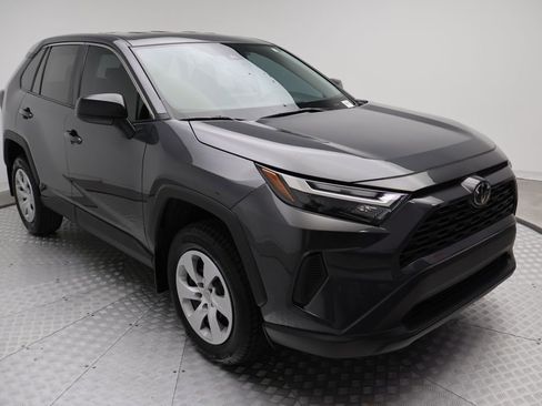 Used 2024 Toyota RAV4 LE image 6