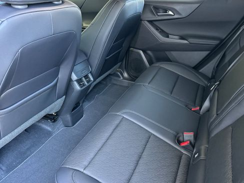 New 2026 Chevrolet Equinox LT w/ Convenience Package II FWD image 13