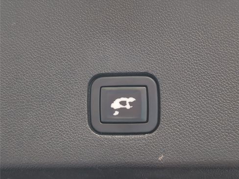 Used 2021 Cadillac XT6 Premium Luxury image 31