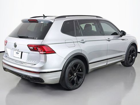 Used 2023 Volkswagen Tiguan SE R-Line FWD image 13