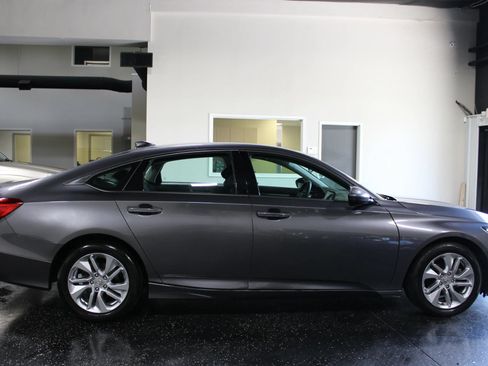 Used 2019 Honda Accord LX image 2