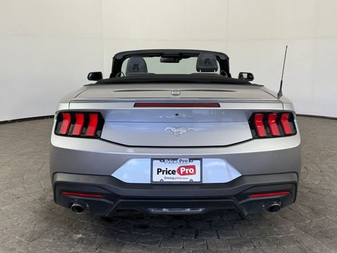 Used 2025 Ford Mustang Premium RWD image 6
