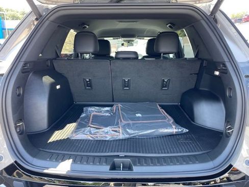 New 2026 GMC Terrain AT4 w/ Convenience Package III image 21