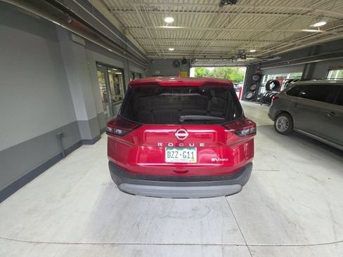Used 2023 Nissan Rogue SV AWD/4WD image 4