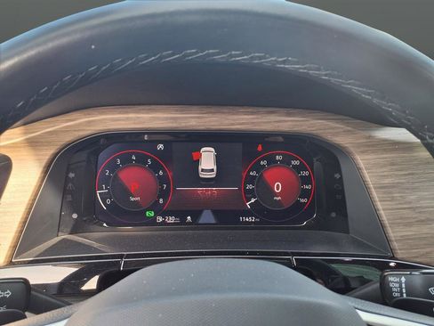 Used 2024 Volkswagen Atlas SEL Premium R-Line image 29