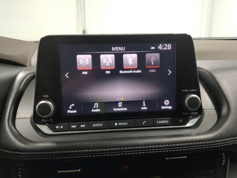 Used 2021 Nissan Rogue SV AWD/4WD image 25
