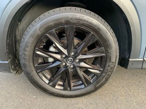 Used 2024 MAZDA CX-5 Carbon Edition image 11