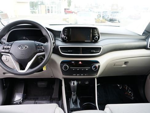 Used 2020 Hyundai Tucson SE image 18