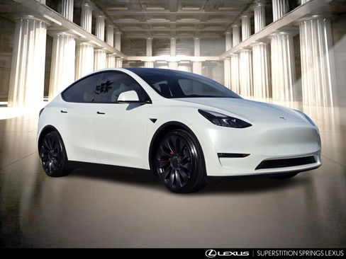 Used 2021 Tesla Model Y Performance image 2