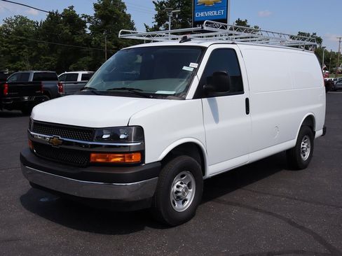 New 2025 Chevrolet Express 2500 w/ Driver Convenience Package image 21