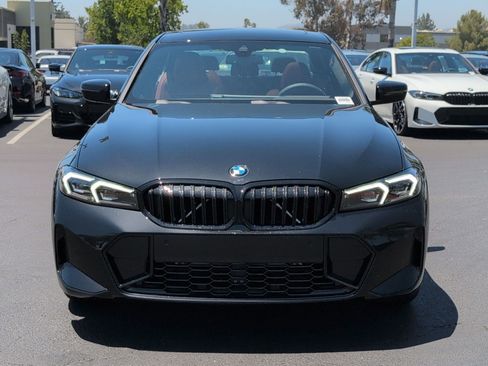 New 2026 BMW 330i Sedan w/ M Sport Package RWD image 3