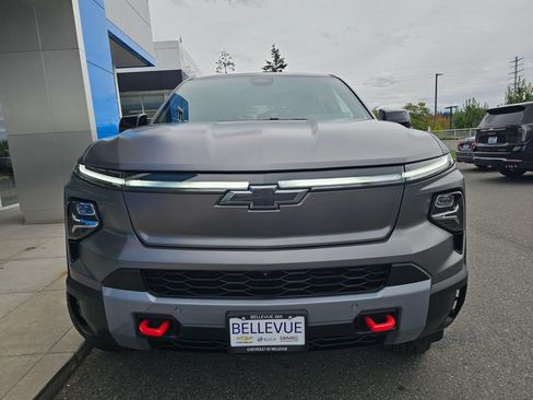 Used 2026 Chevrolet Silverado EV Trail Boss AWD/4WD image 2