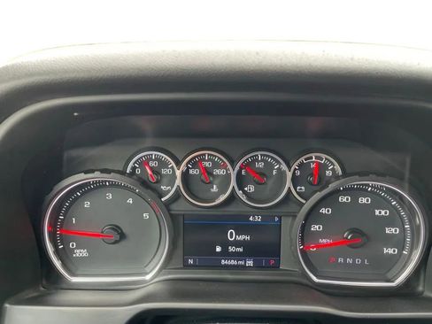 Used 2022 Chevrolet Silverado 2500 LT w/ Convenience Package AWD/4WD image 26