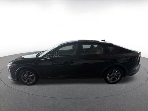 Used 2025 Kia K4 FWD image 8