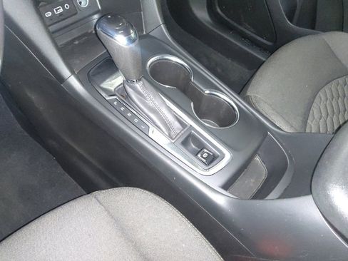 Used 2021 Chevrolet Equinox LT image 26