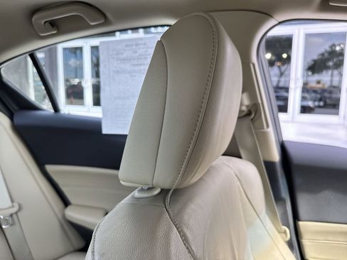 Used 2015 Acura ILX w/ Technology Package FWD image 20