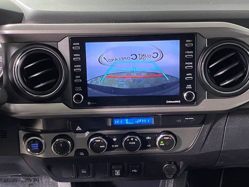 Used 2023 Toyota Tacoma SR5 AWD/4WD image 15