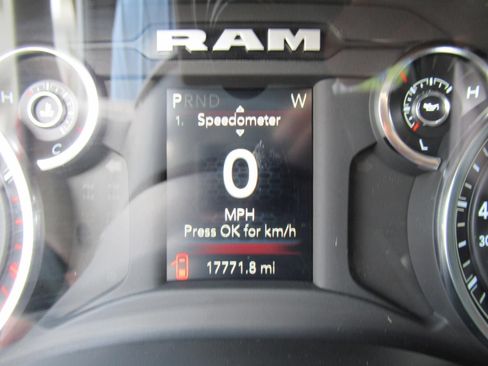 Certified 2024 RAM 3500 Tradesman w/ Chrome Appearance Group AWD/4WD image 26
