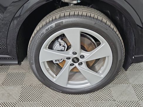 New 2026 Audi Q5 Premium Plus AWD/4WD image 10