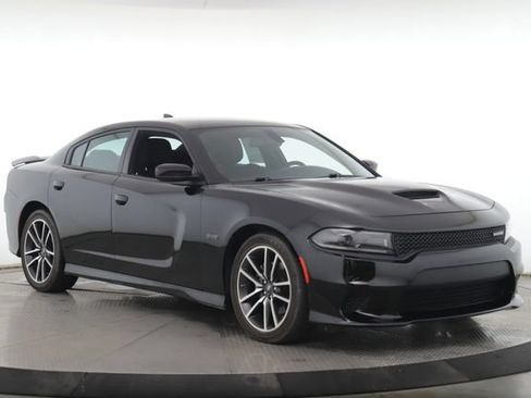 Used 2023 Dodge Charger R/T RWD image 2