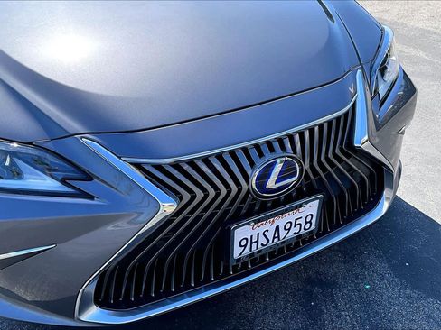 Used 2021 Lexus ES 300h w/ Premium Package FWD image 28