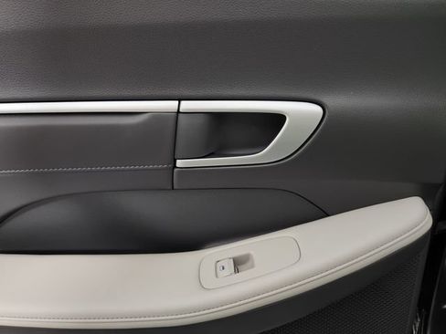 Certified 2025 Hyundai Sonata Limited FWD image 16