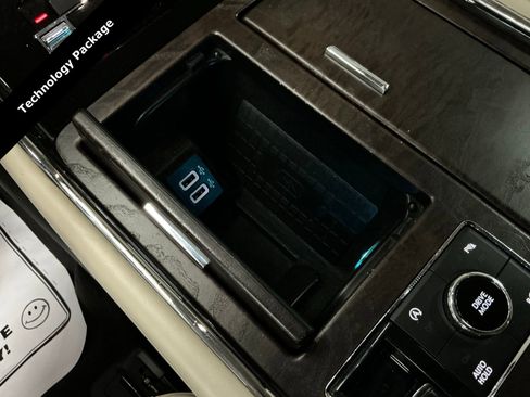 Used 2018 Lincoln Navigator Select w/ Technology Package image 37