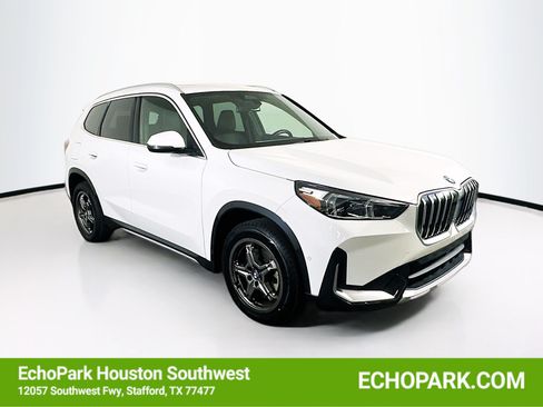 Used 2025 BMW X1 xDrive28i AWD/4WD image 1