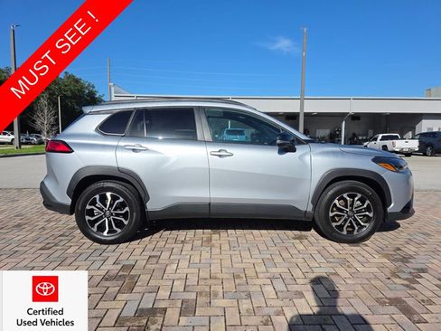 Used 2025 Toyota Corolla Cross AWD Hybrid image 12