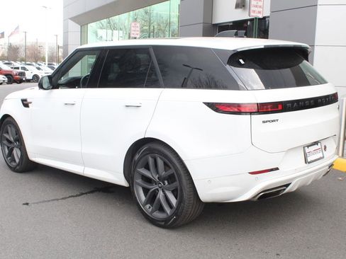 Used 2023 Land Rover Range Rover Sport SE Dynamic image 11