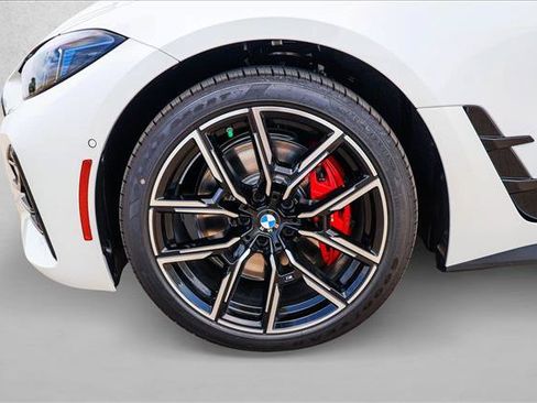 New 2026 BMW 430i xDrive w/ M Sport Package AWD/4WD image 9
