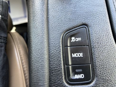 Used 2017 Cadillac XT5 Platinum w/ Driver Assist Package image 28