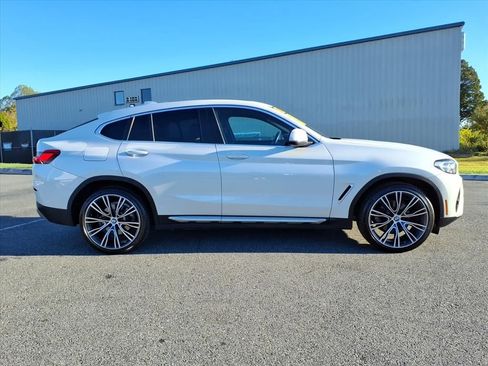 Used 2022 BMW X4 xDrive30i w/ Premium Package 2 image 3