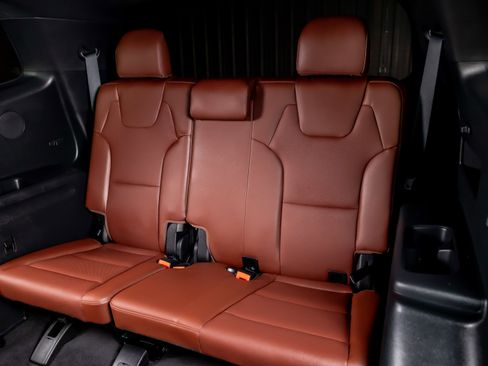 Used 2023 Kia Telluride EX w/ EX Captain's Chair Package FWD image 25