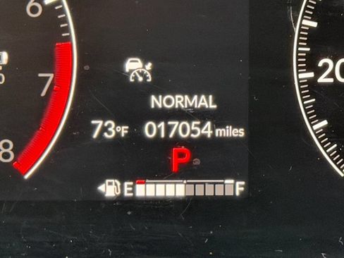 Used 2023 Honda CR-V EX-L image 4