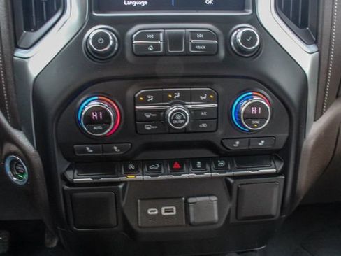 Used 2020 Chevrolet Silverado 1500 LT w/ All-Star Edition image 19