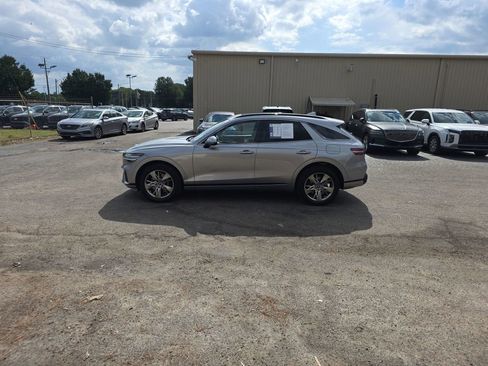 Used 2024 Genesis GV70 3.5T Sport image 16