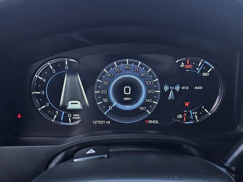 Used 2019 Cadillac Escalade Premium Luxury w/ Escalade Sport Edition AWD/4WD image 26