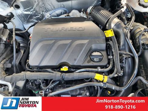 Used 2025 Chevrolet Trax ACTIV w/ Driver Confidence Package FWD image 32