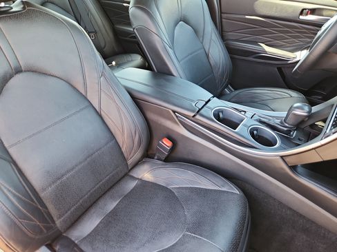 Used 2021 Toyota Avalon Limited w/ Advanced Safety Package FWD image 16