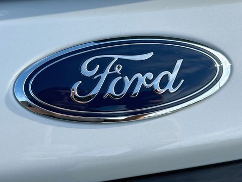 New 2026 Ford Explorer Active RWD image 19