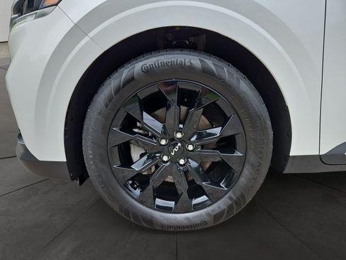 Used 2024 Kia Carnival SX FWD image 14
