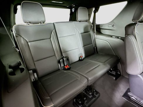Used 2026 GMC Yukon Elevation RWD image 27