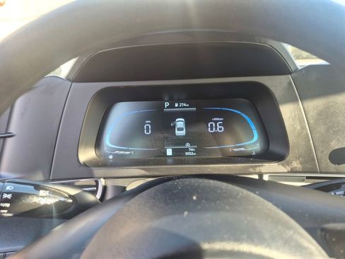 Certified 2026 Hyundai Elantra SE FWD image 17