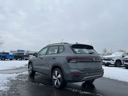 Used 2025 Volkswagen Taos S image 5