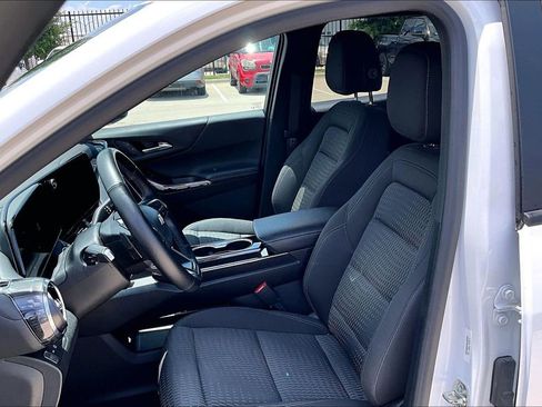 Used 2025 Chevrolet Equinox LT AWD/4WD image 29
