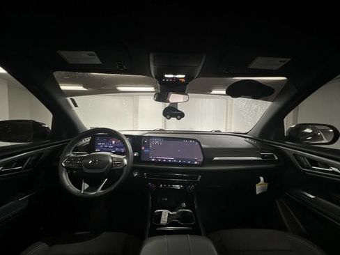 Certified 2024 Chevrolet Traverse LT w/ Midnight/Sport Edition FWD image 20