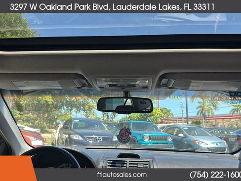 Used 2012 Toyota Camry SE w/ Leather Pkg FWD image 45