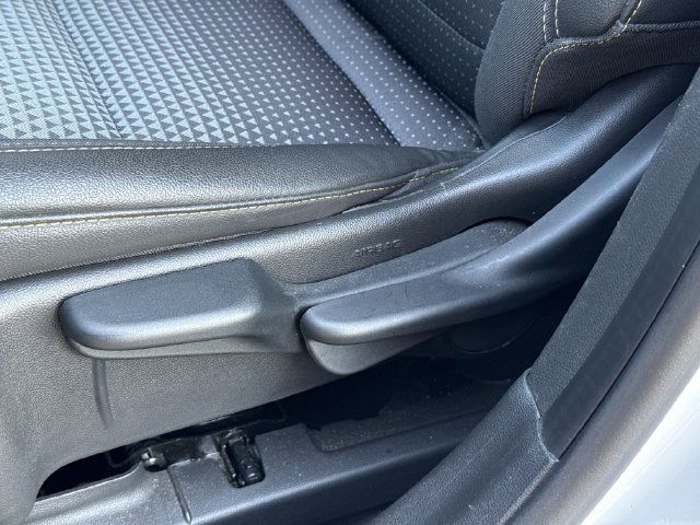 Used 2026 Chevrolet Trax LT FWD image 24